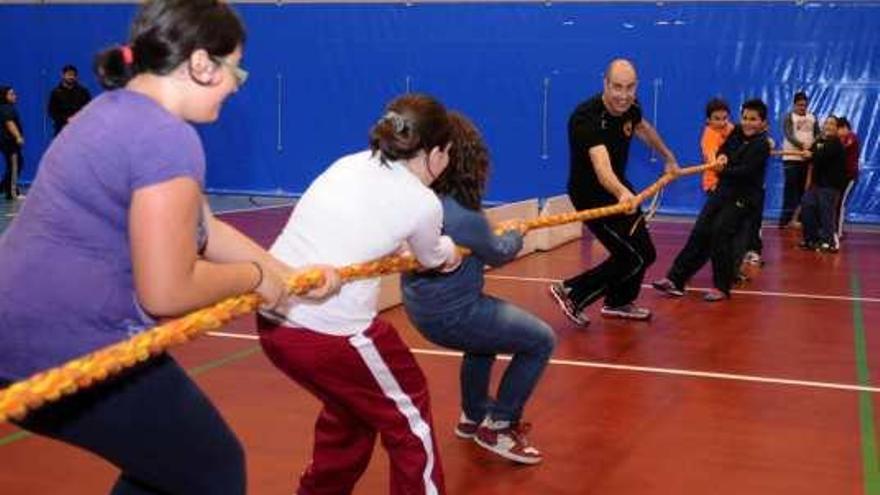 Imagen de archivo de una de las sesiones deportivas en las que participaron los menores.