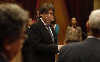 Puigdemont celebra el pacto con la CUP sobre el referéndum pero rechaza subir impuestos