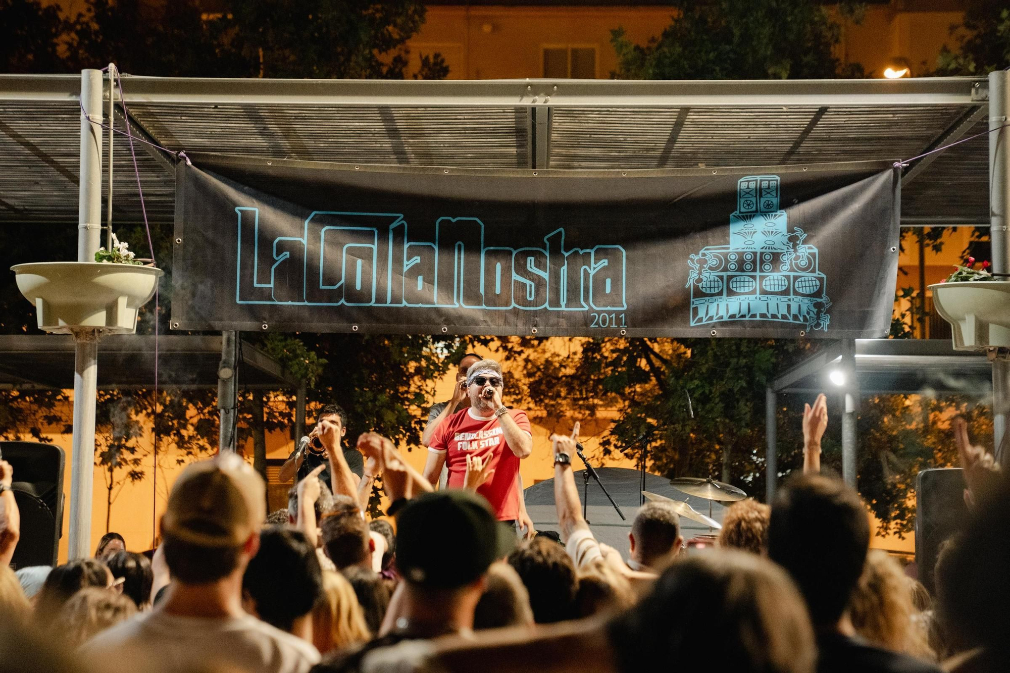 Galería de fotos: El debut del 'Castellonero' marca la sisena jornada popular de LaCollaNostra a Benicàssim
