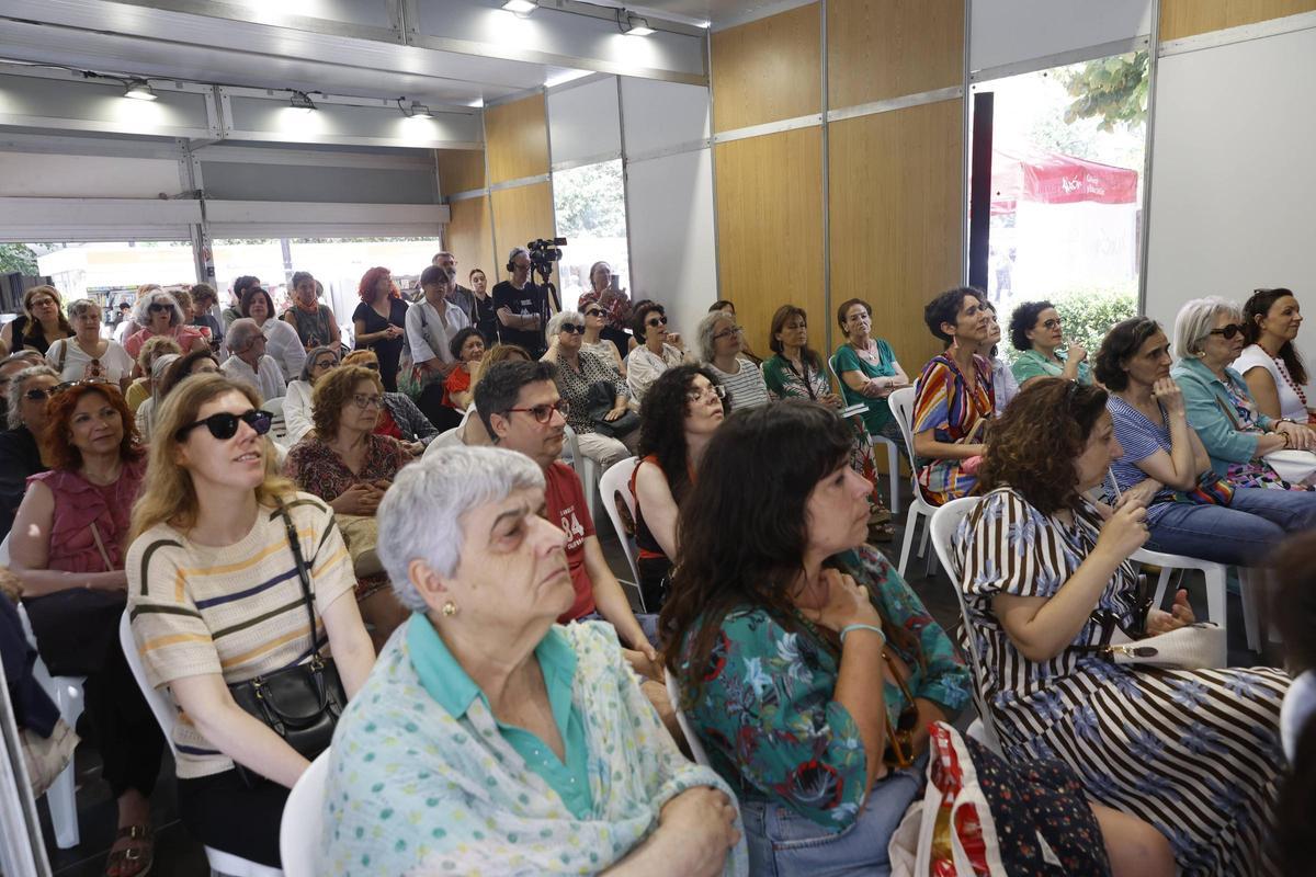 El ambiente de la Feria del Libro de Gijón, en imágenes El ambiente de la Feria del Libro de Gijón, en imágenes