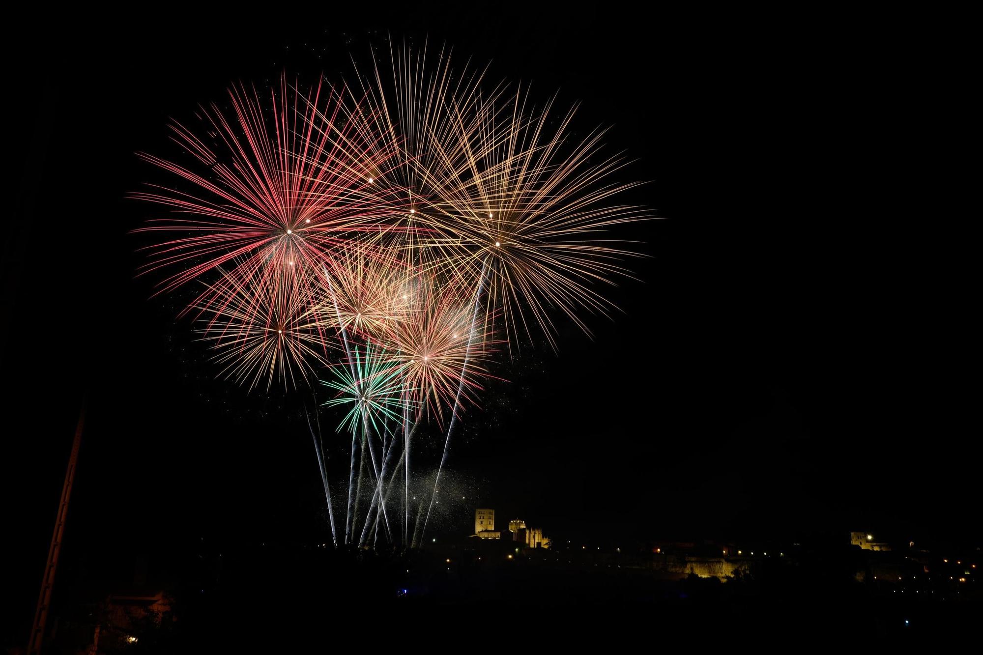 GALERÍA | Los fuegos artificiales cierran las Fiestas de San Pedro de 2024