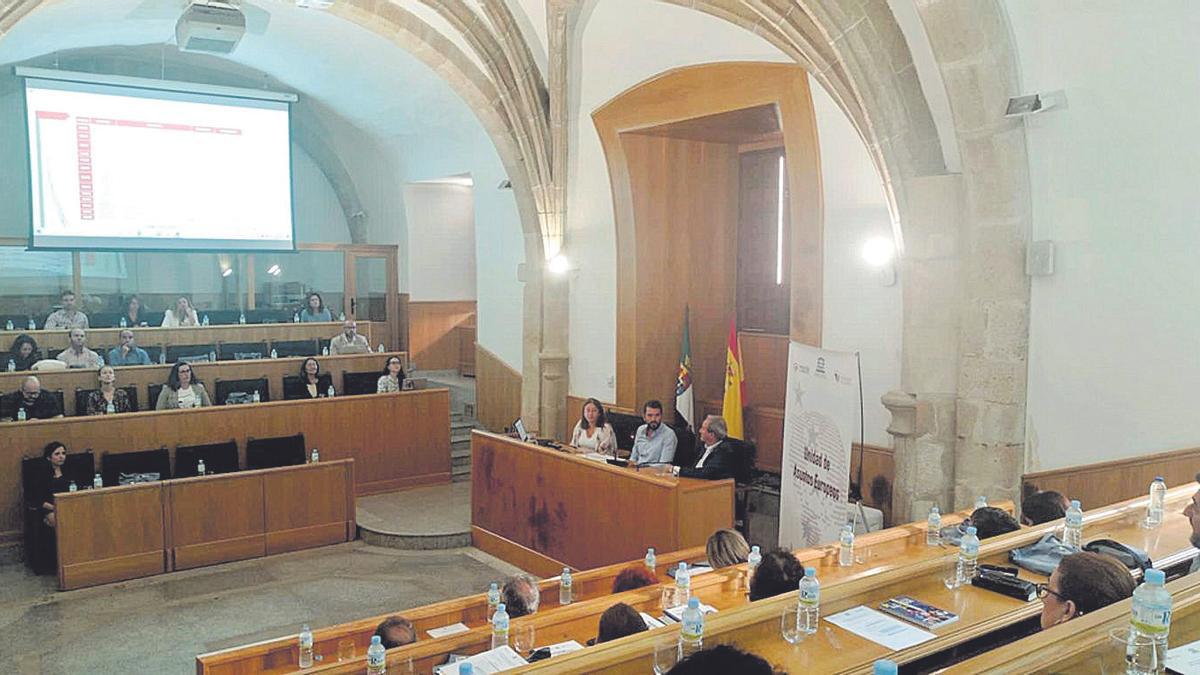 Reunión con agentes de empleo y desarrollo local para darles a conocer la nueva Unidad de Asuntos Europeos.