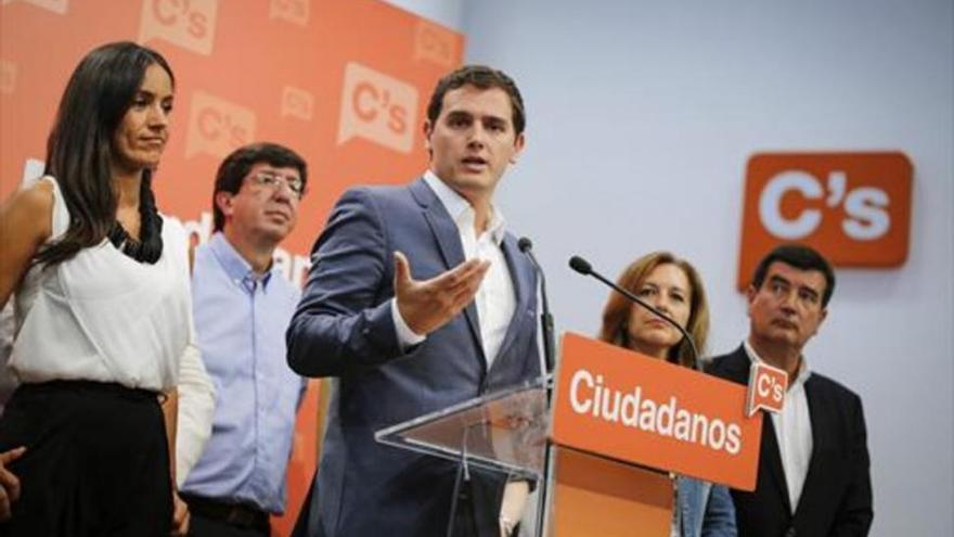 Rajoy intenta forzar el &#039;sí&#039; de Ciudadanos en la investidura para cercar al PSOE