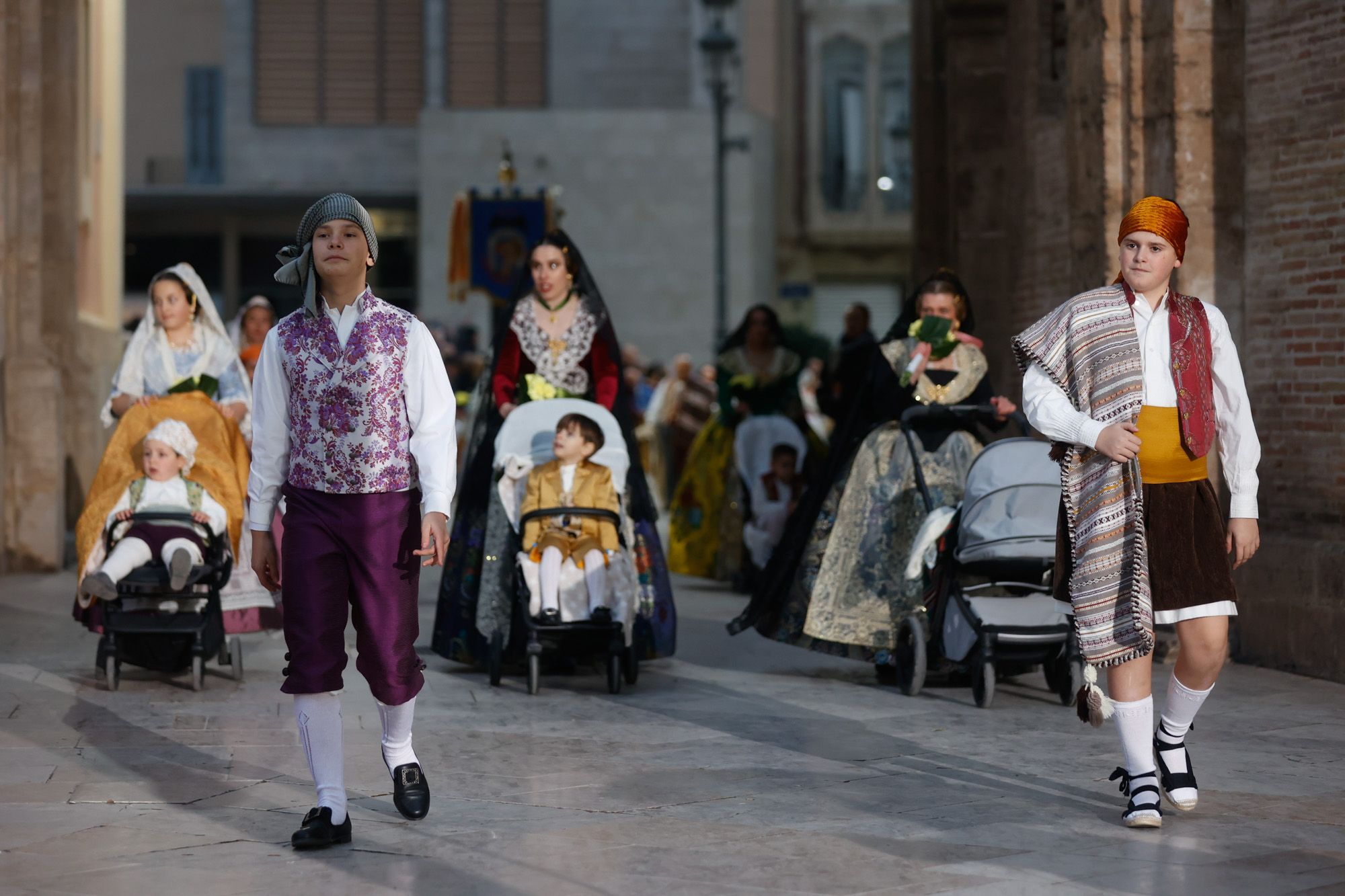 Todas las fotos de la Ofrenda del 17 de marzo por la calle de la Paz de 18:00 a 19:00 horas