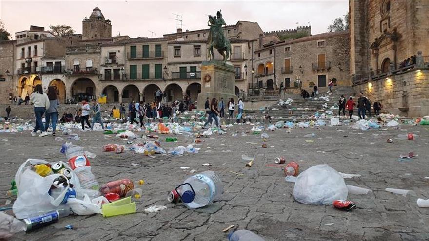 El Chíviri generó miles de kilos de basura en la plaza