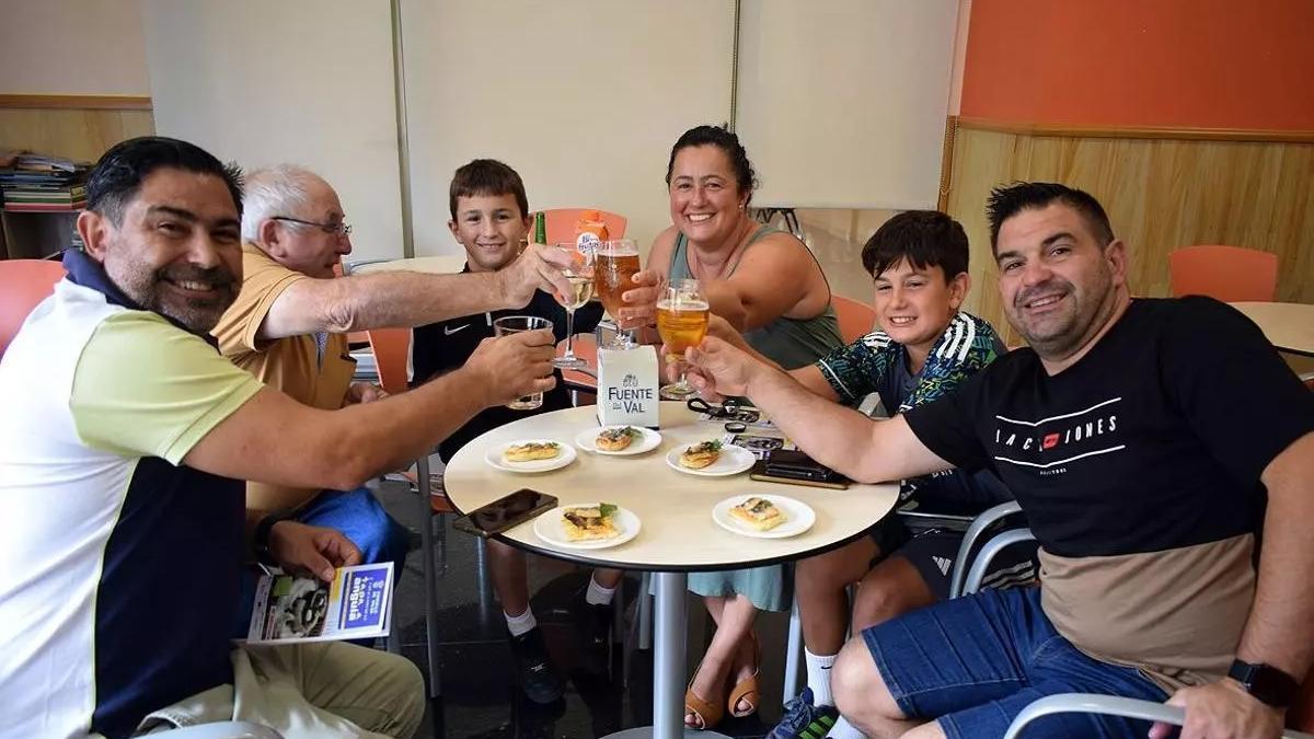 Una edición anterior de la ruta de tapas de la anguila en Valga.