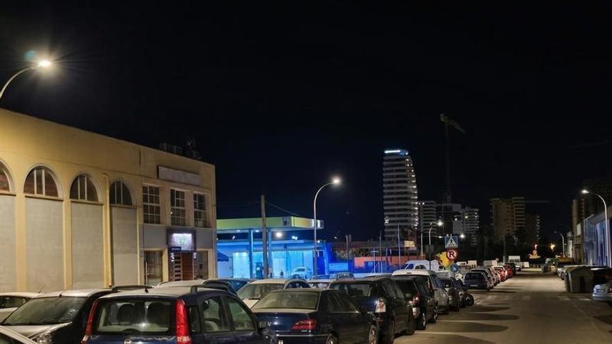 77 farolas LED iluminan ya la zona deportiva y escolar de Calp con una reducción del 84% en el consumo eléctrico