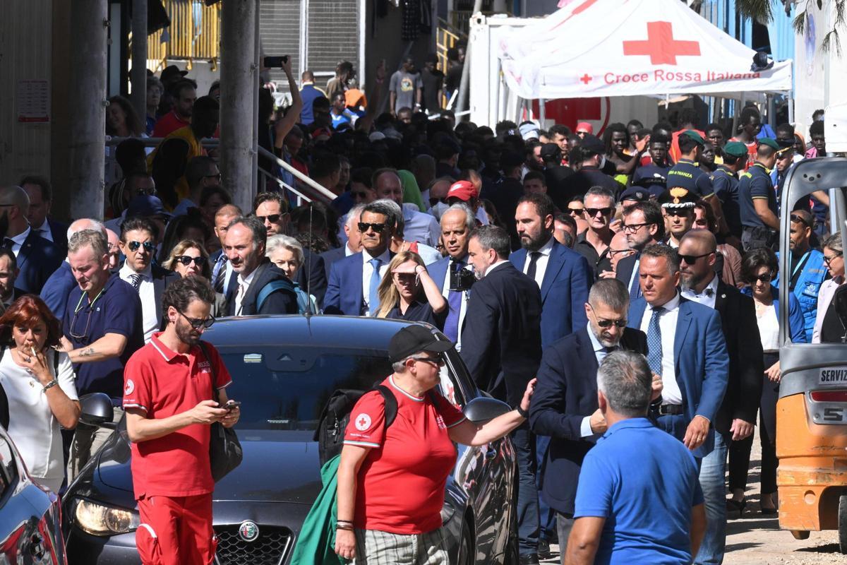 Von der Leyen visita Lampedusa invitada por Meloni