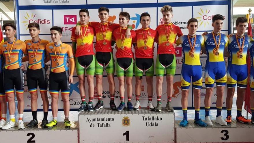 Buena cosecha de medallas del ciclismo alicantino en el Velódromo Miguel Indurain