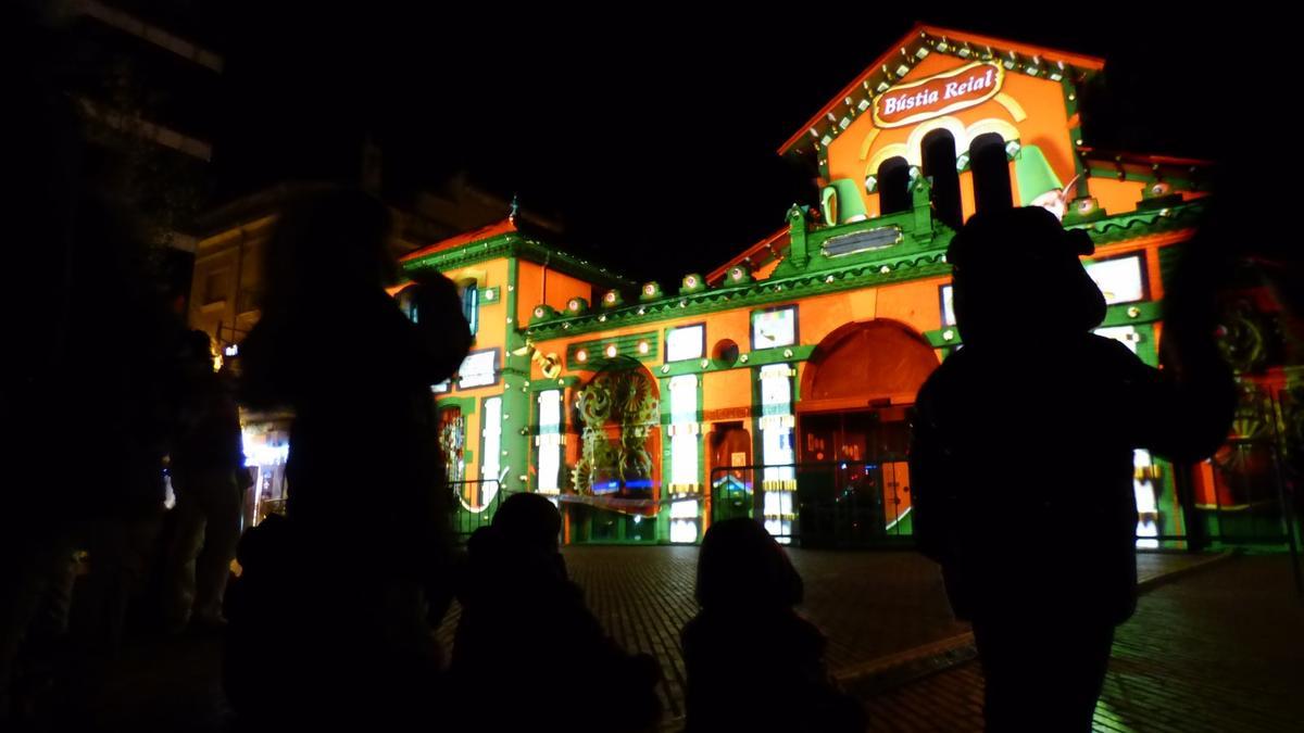 Videomapping de Nadal a la plaça de l'Escorxador de Figueres