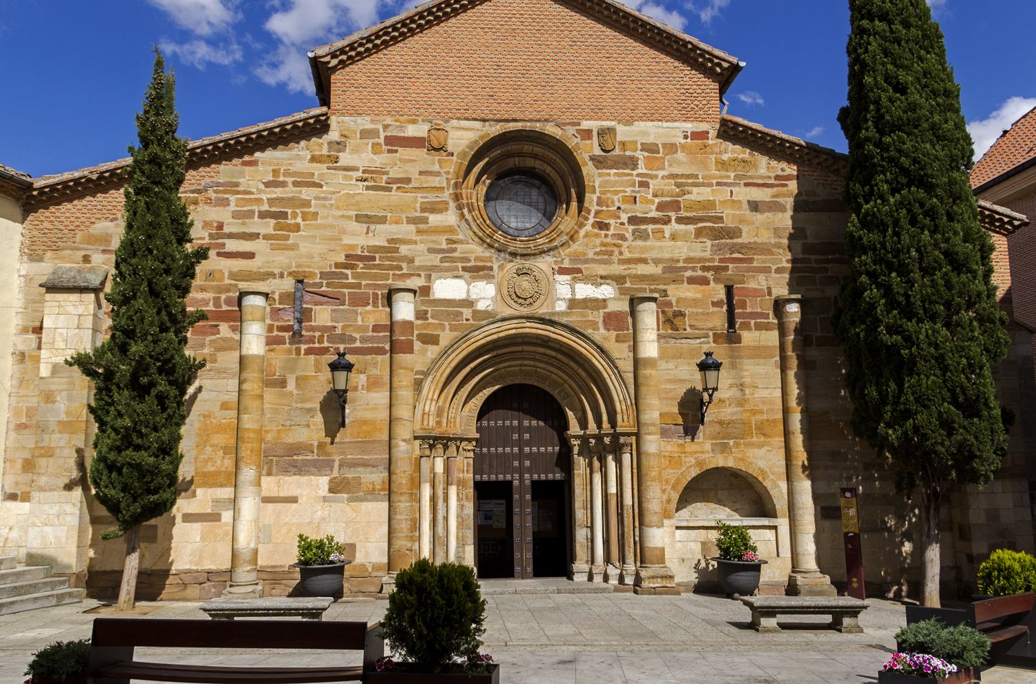 El convenio afecta a las iglesias de Santa María del Azogue y San Juan del Mercado, monumentos BIC.