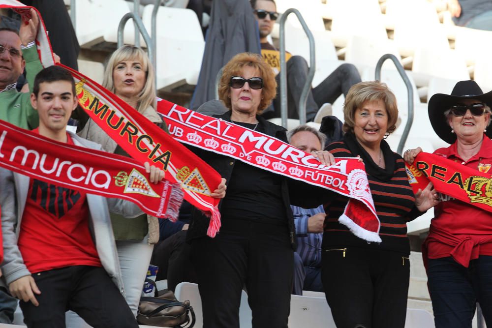 Partido entre el Real Murcia y el Recreativo