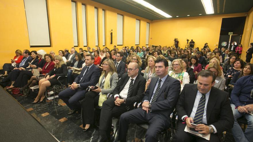 A debate las oportunidades y retos del talento femenino en la sociedad actual