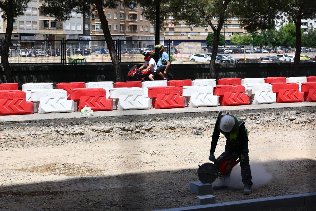En imágenes I Continúan las obras en varias calles de Zaragoza