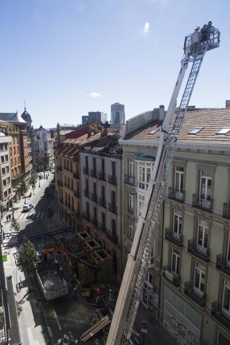 Las consecuencias del incendio en la calle Uría