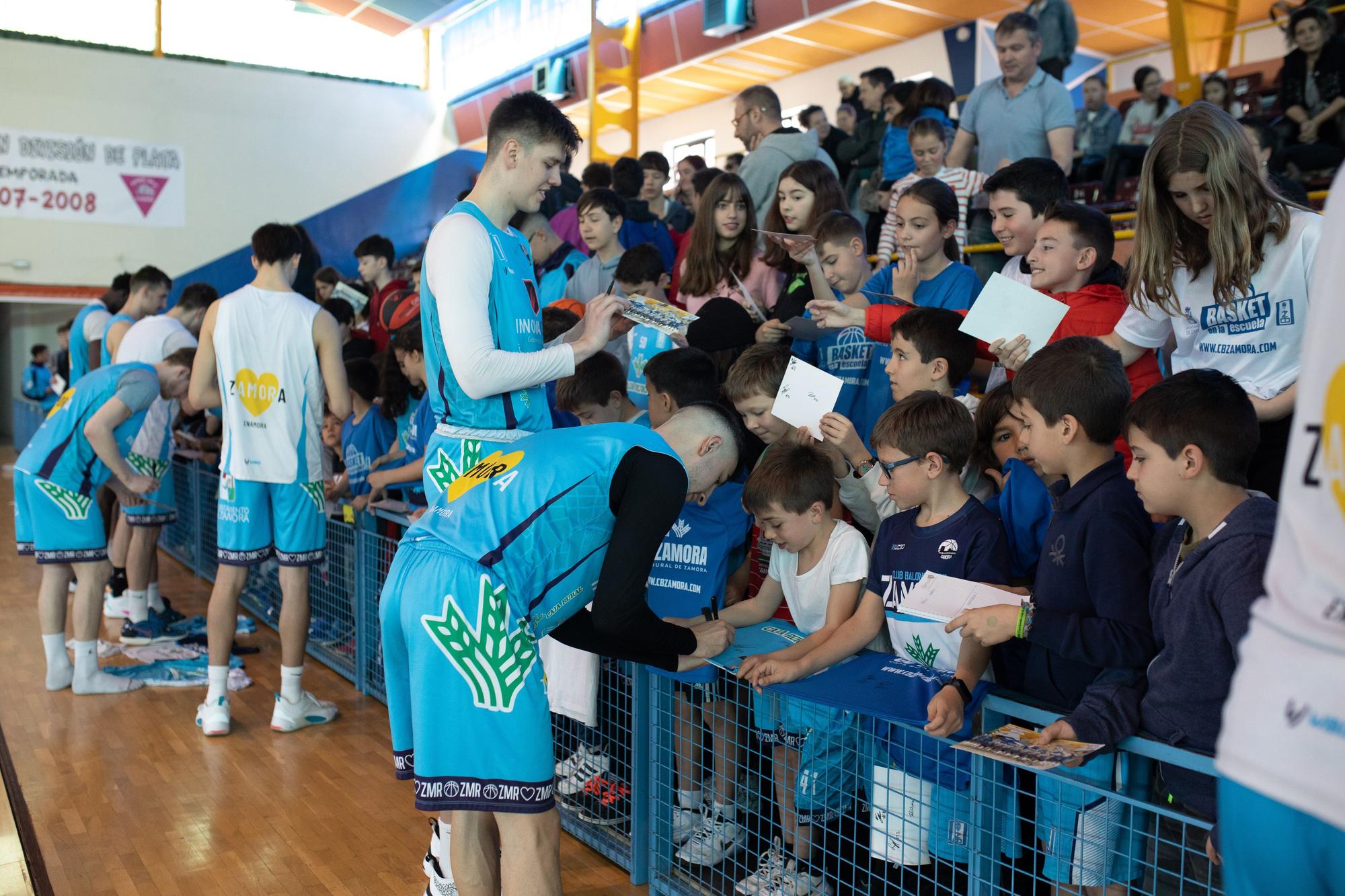 GALERÍA | Así fue la jornada de puertas abiertas del CB Zamora Enamora