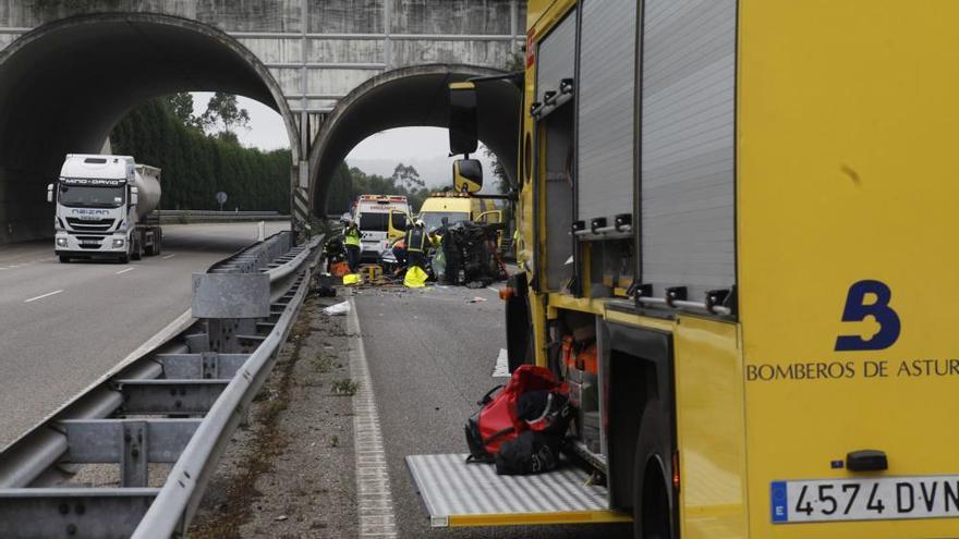 Dos adultos y un niño, heridos en un accidente en la Autovía Minera