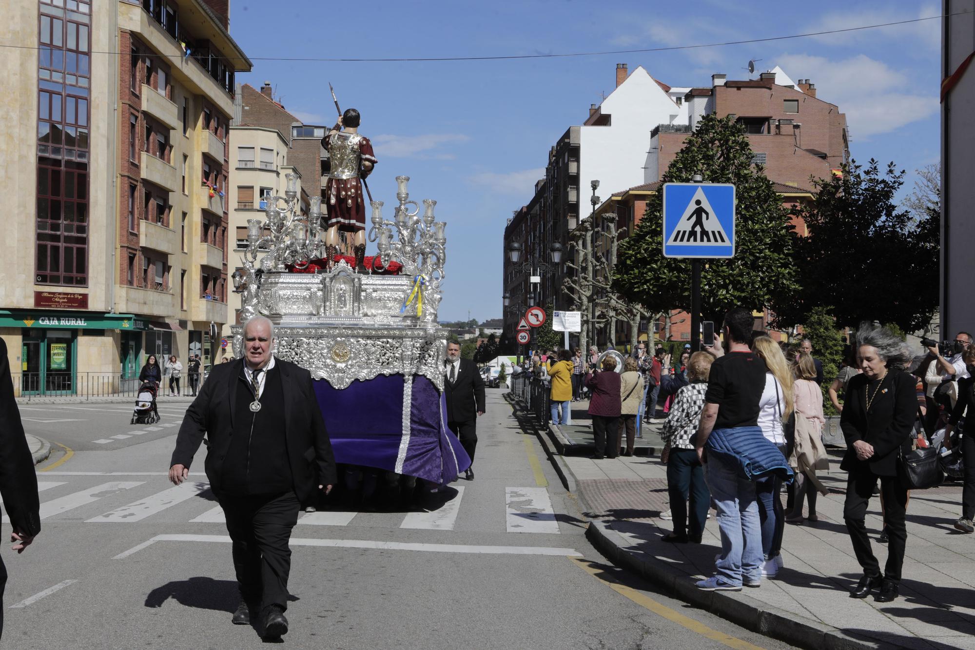 EN IMÁGENES: Así fue la procesión de los Estudiantes en Oviedo