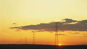 L’escalada històrica de preus porta a la fallida desenes d’empreses de llum i gas