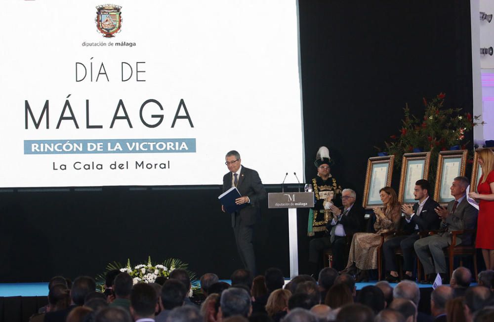 La Diputación ha entregado este viernes las Medallas de Oro del Día de Málaga en la iglesia Nuestra Señora del Rosario de La Cala del Moral