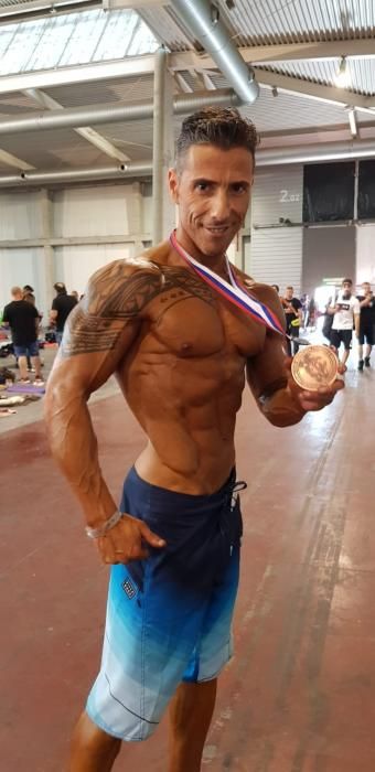 El vigués Jorge Álvarez, medalla de bronce en el Arnold Classic Europe
