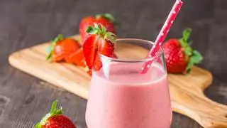 El batido de frutas perfecto para este verano con 0 calorías