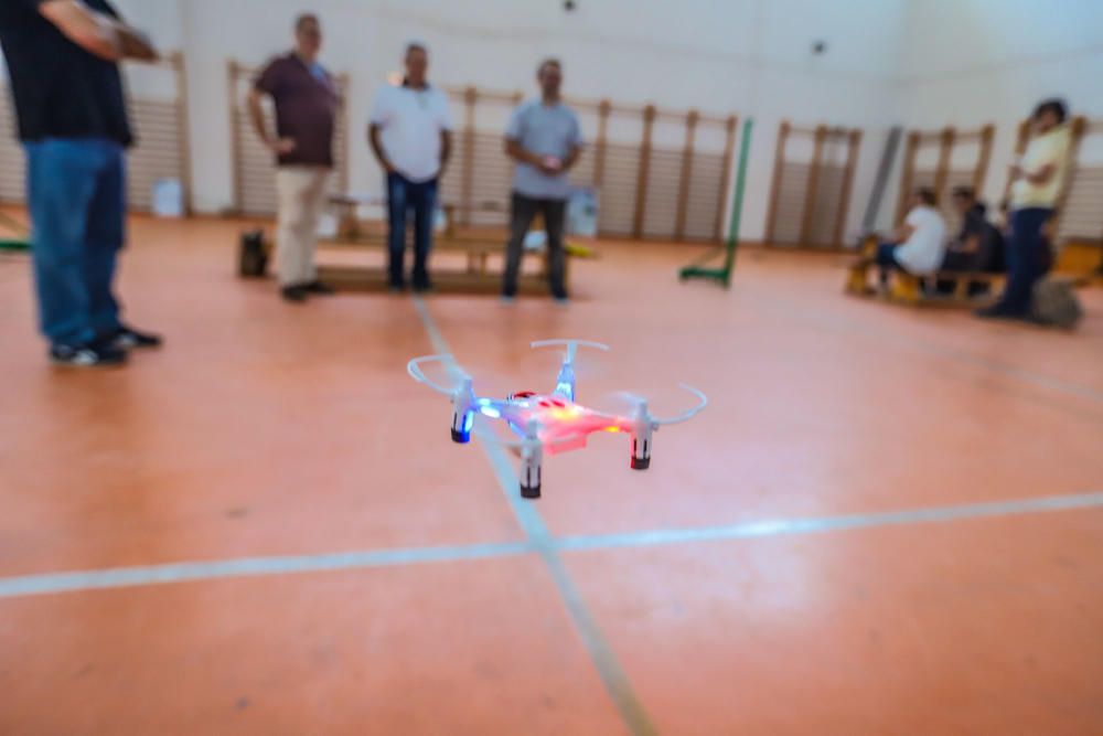 Taller de programación de drones en el IES El Palm