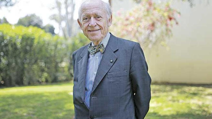 Carlo Trezza, representante italiano en la conferencia de desarme de Ginebra.