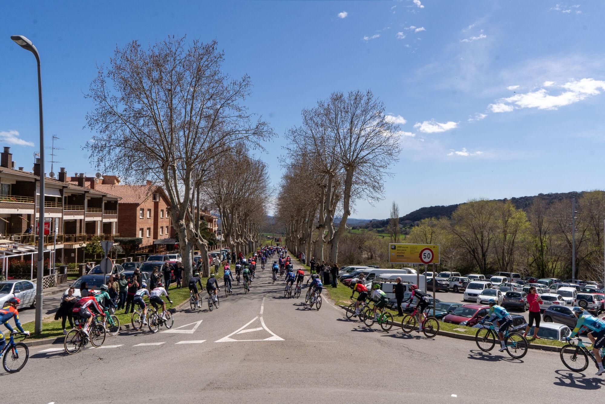Les millors imatges de la sortida de la Volta a Berga