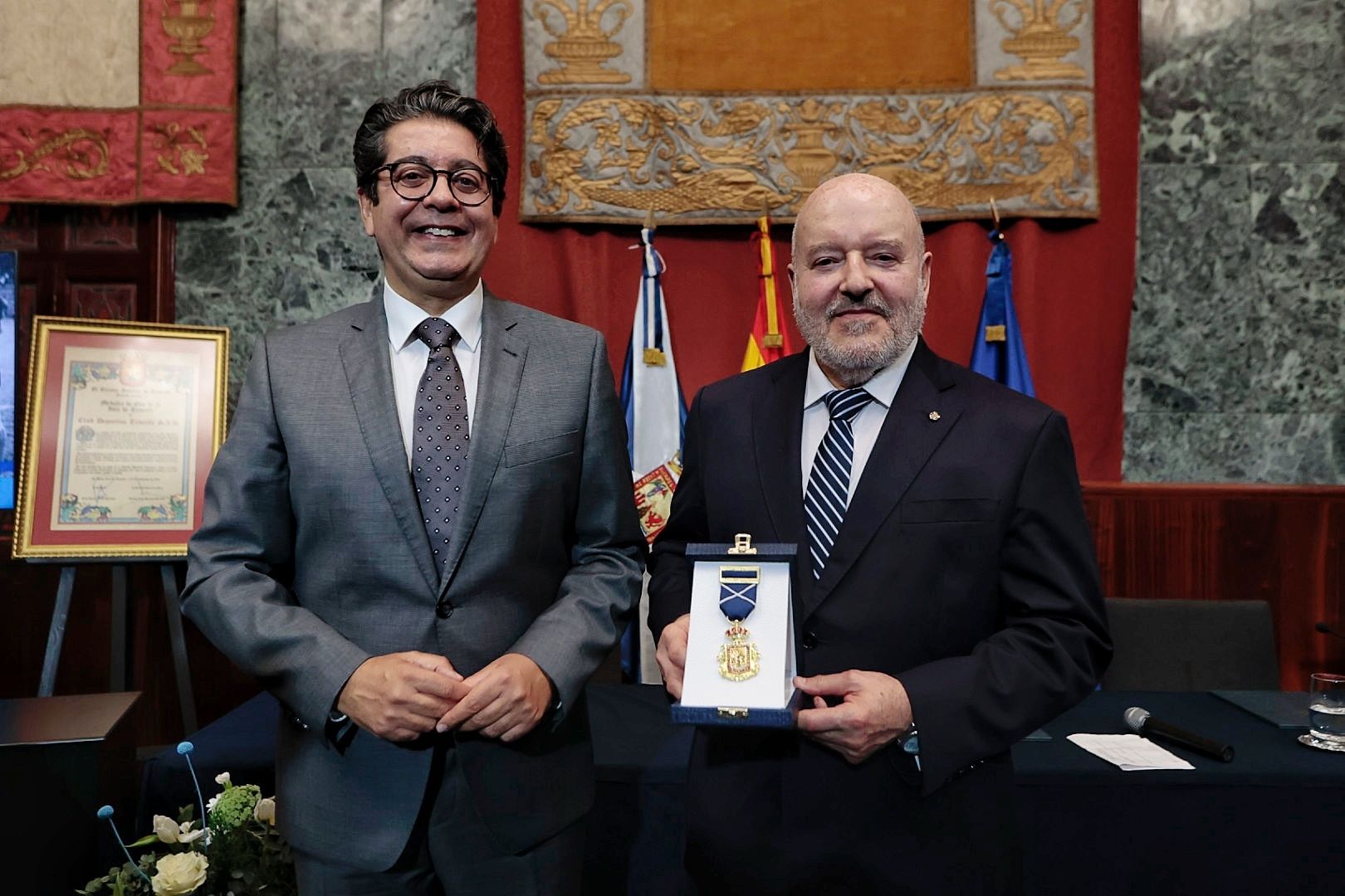 Entrega de la Medalla de Oro de Tenerife al Club Deportivo Tenerife