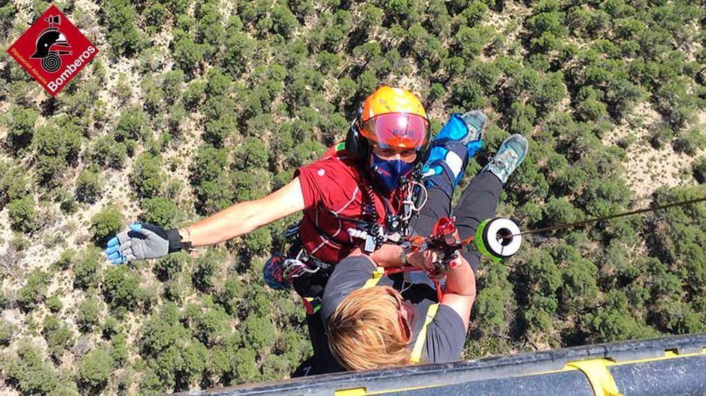 Seis rescates en zonas montañosas de Alicante en tan solo 3 horas