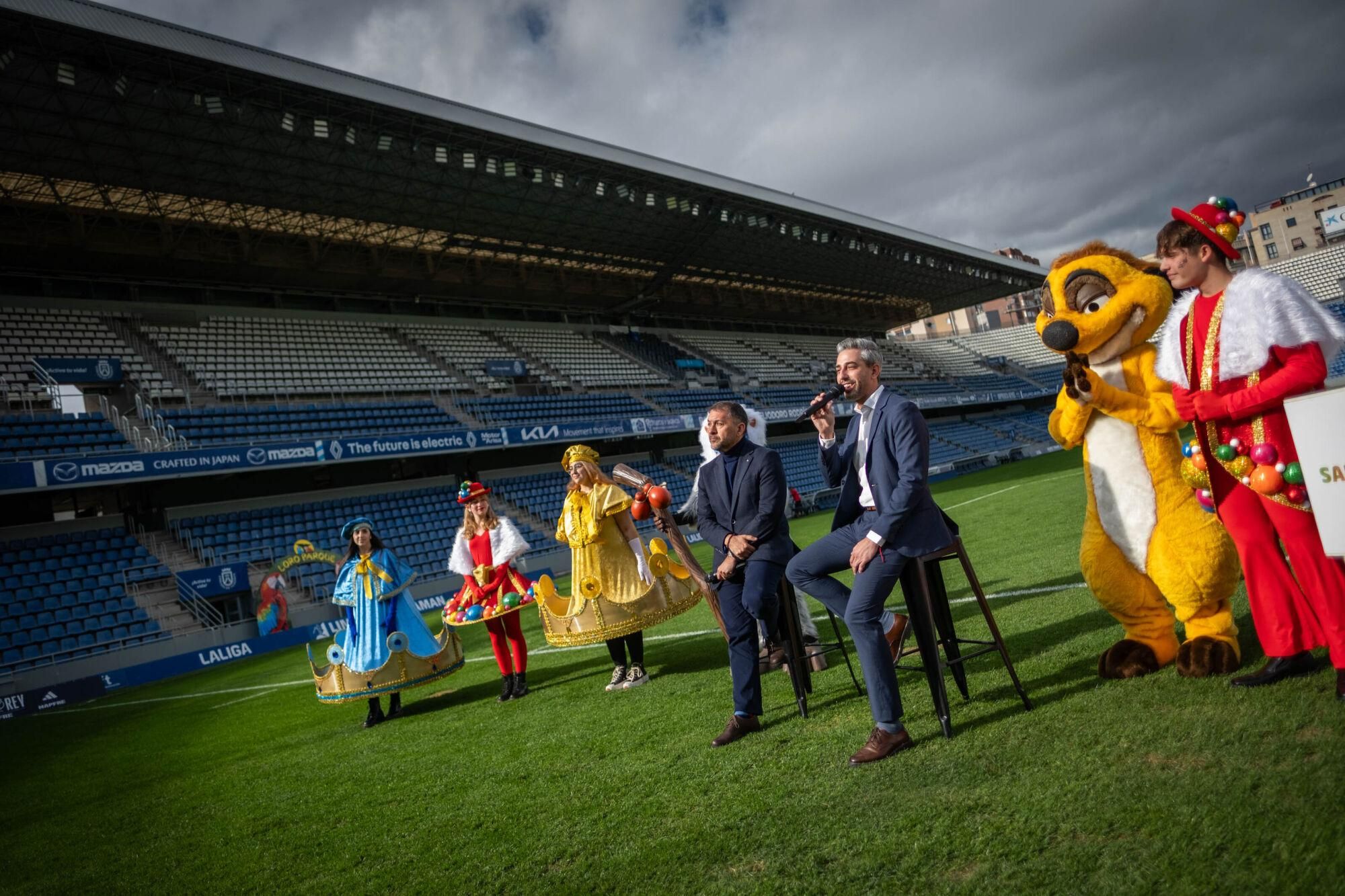 Presentación del espectáculo de bienvenida y la cabalgata de Reyes Magos en Santa Cruz de Tenerife.

