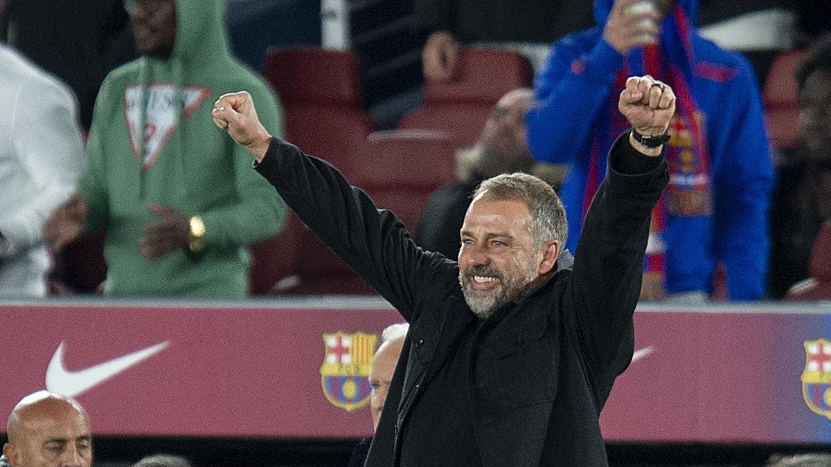 Hansi Flick feliz tras la victoria ante el Atlético de Madrid