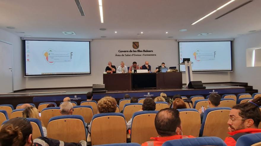 Técnicos de ambulancias de Ibiza y Formentera piden la equiparación con el resto de sanitarios de las islas