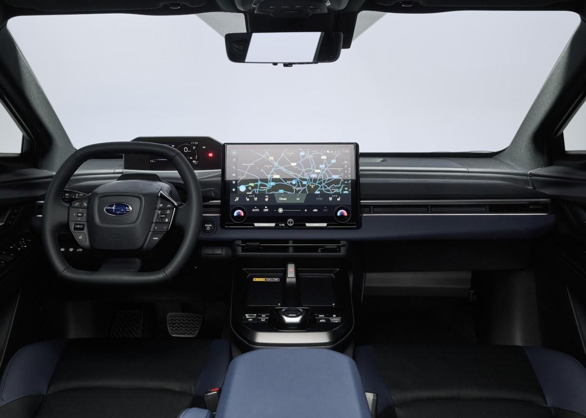 Interior del Subaru Solterra