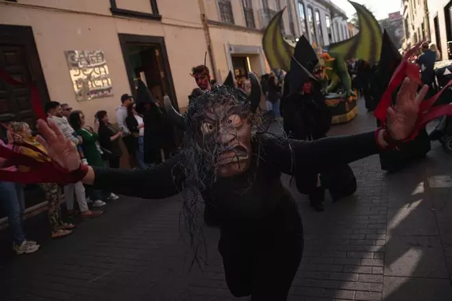 Desfile ‘Diablos y Tarasca’, en La Laguna