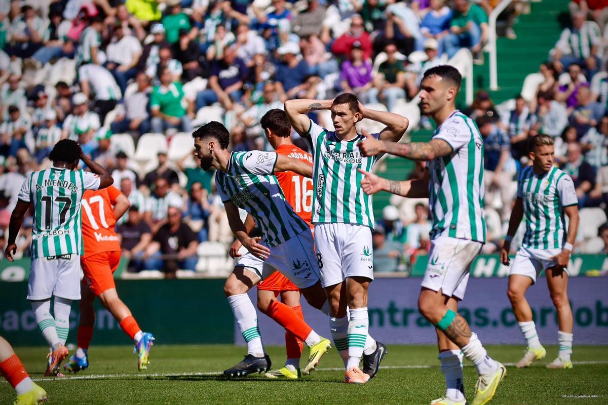 Córdoba CF-Real Sociedad B | Las imágenes del partido de LaLiga Hypermotion