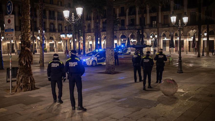 Nit sense incidents el primer cap de setmana sense la majoria de restriccions a Catalunya