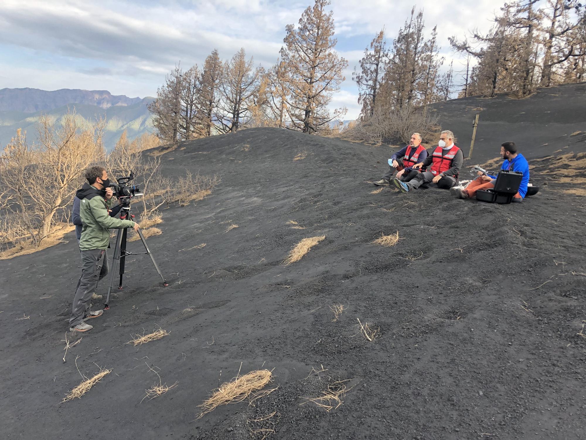 En imágenes: Grabación del documental sobre el volcán de La Palma