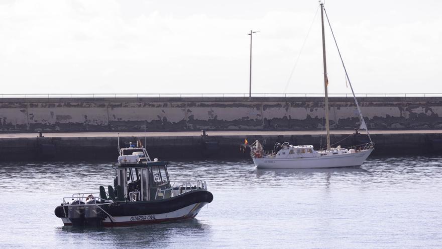 Incautan más de media tonelada de cocaína en un velero alicantino apresado en el Atlántico