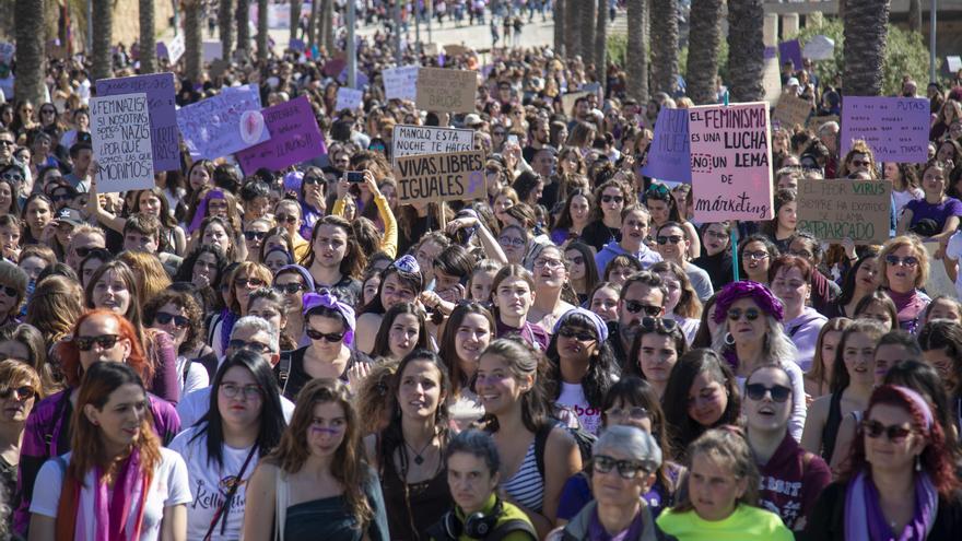 Convocan una manifestación esta tarde en Palma &quot;para gritar muy fuerte contra los agresores y el patriarcado&quot;