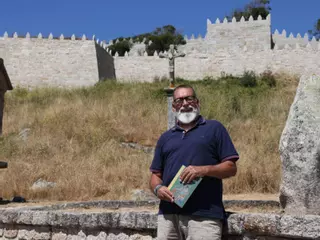 Fernando Bartolomé, historiador: «Pedro Madruga asaltó Baiona mutilando pies y manos»