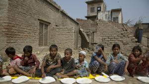 Un grupo de niños en Nepal, uno de los países incluidos en el programa.