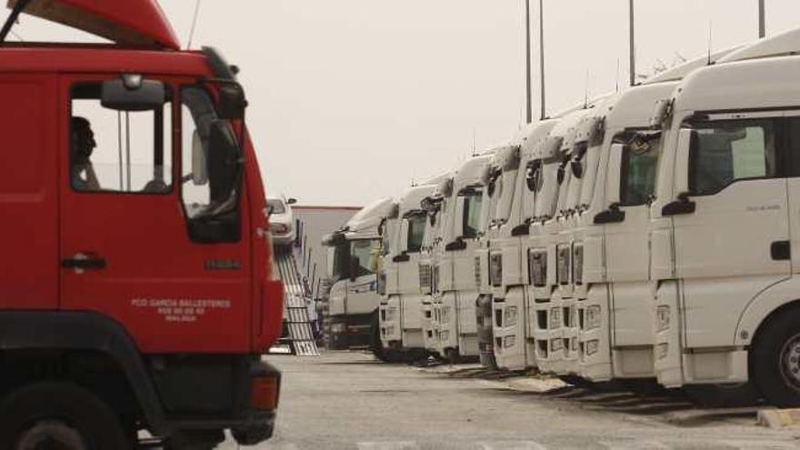 Camiones en el Centro de Transportes de Mercancías (CTM) de Málaga.