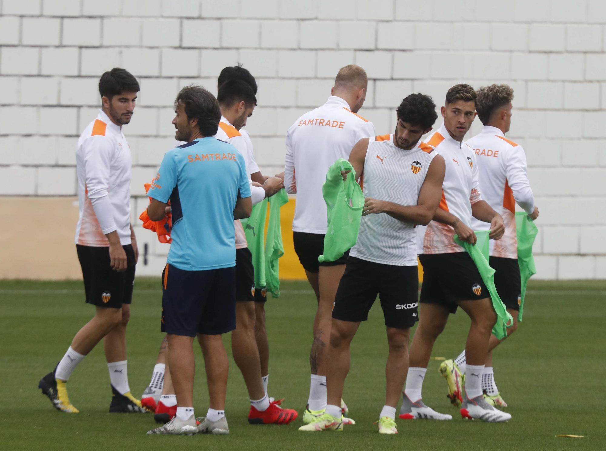 Entrenamiento del Valencia antes del encuentro frente al Mallorca