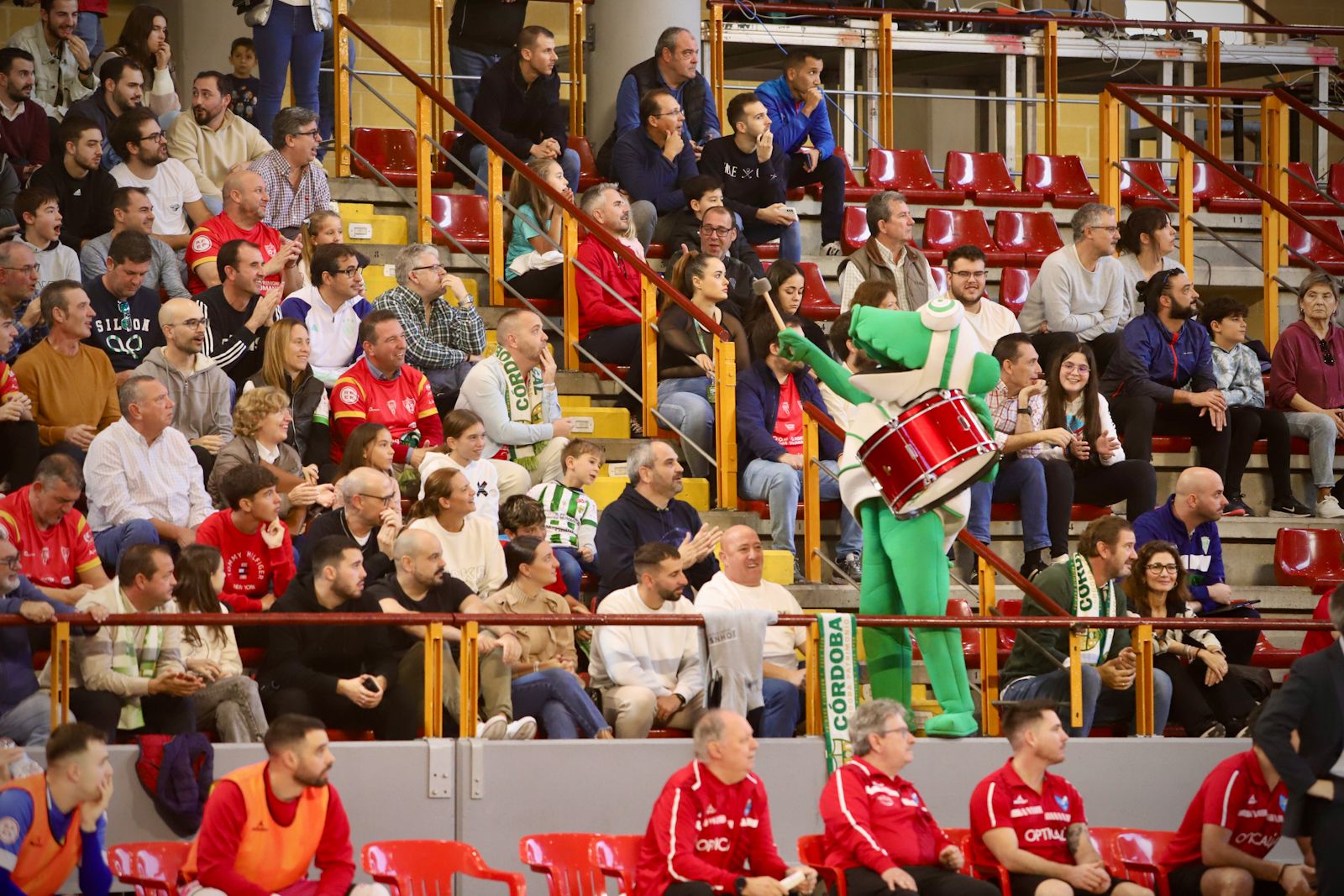 Córdoba Futsal - Manzanares : el partido en Vista Alegre en imágenes