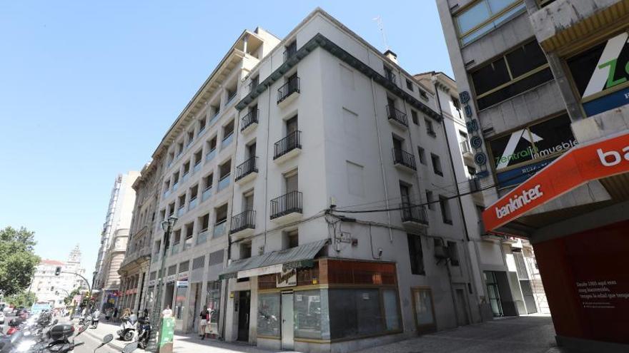 Urbanismo autoriza el derribo de dos edificios protegidos y otro okupado de Zaragoza