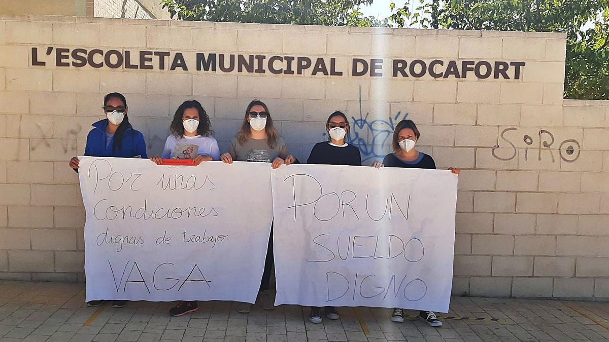 Una huelga en la ‘escoleta’ de Rocafort obliga a cerrar dos aulas y enviar a 26 niños a casa