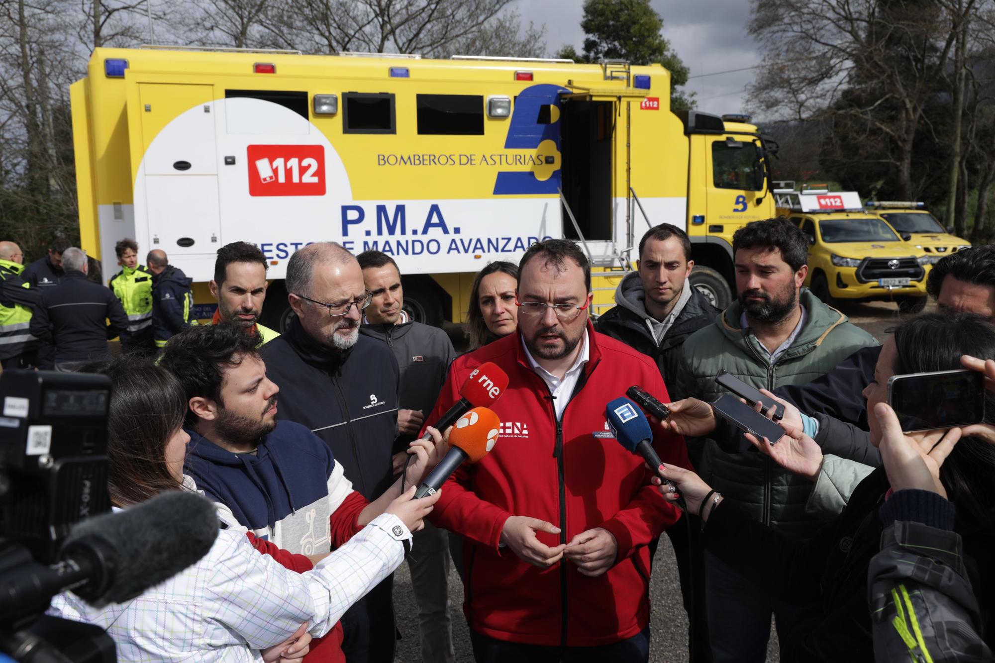 Visita del Presidente a Almuña (Valdés)