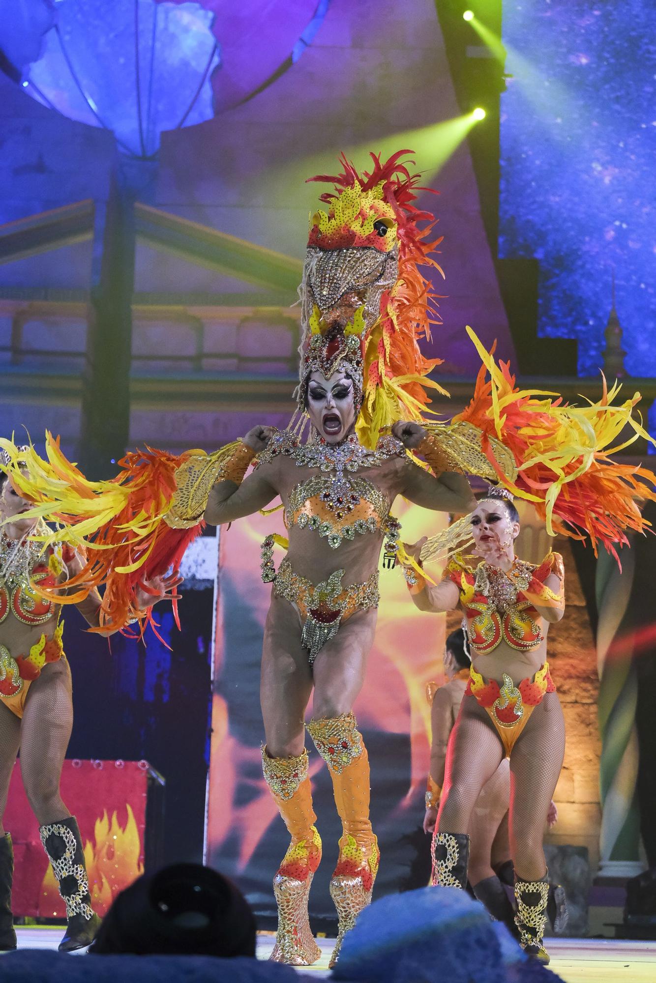 Actuación de Drag Orión en la Gala Drag del Carnaval de Las Palmas 2022